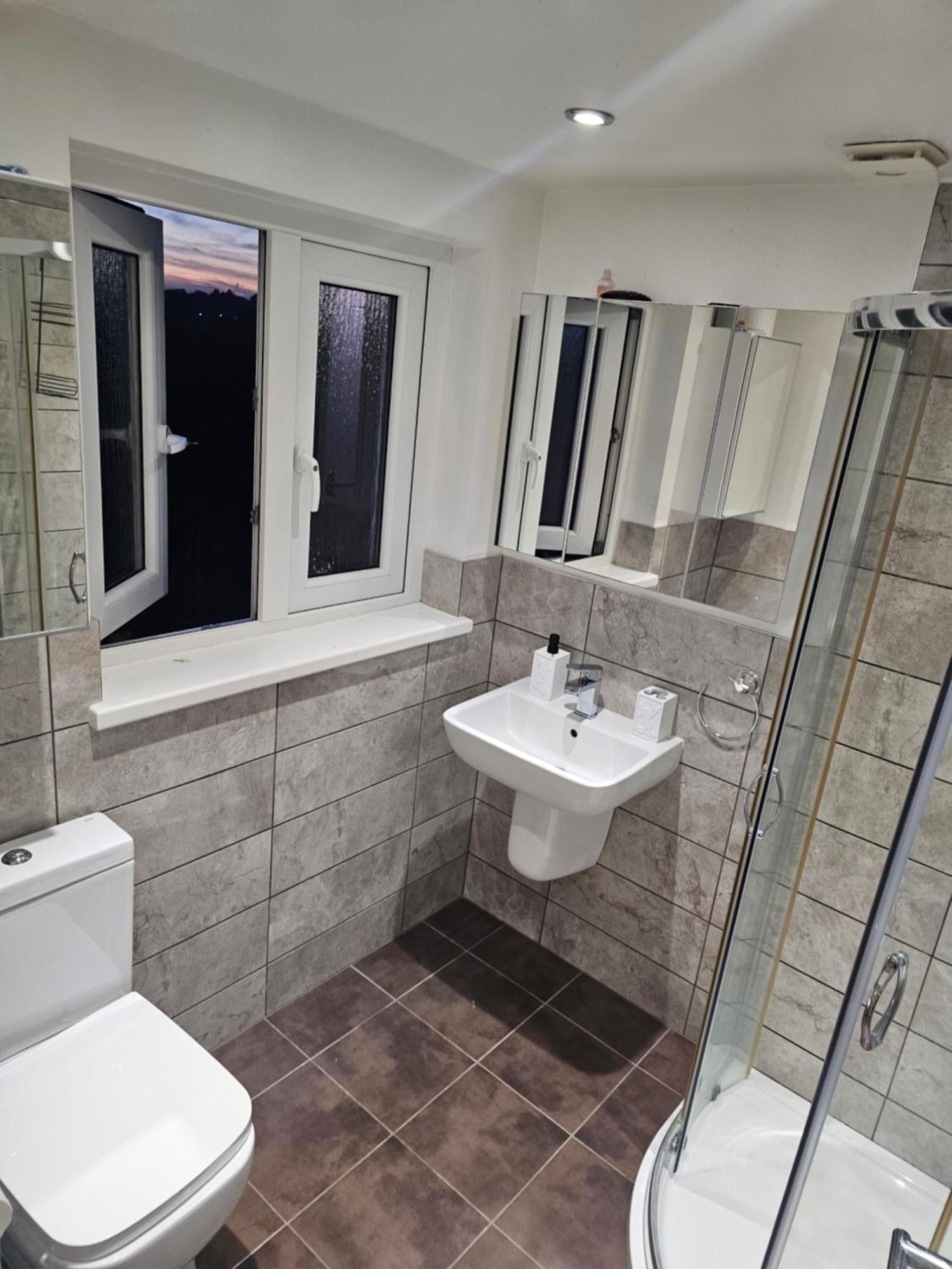 Spacious Private Room In Vibrant South London Thornton Heath Exterior photo